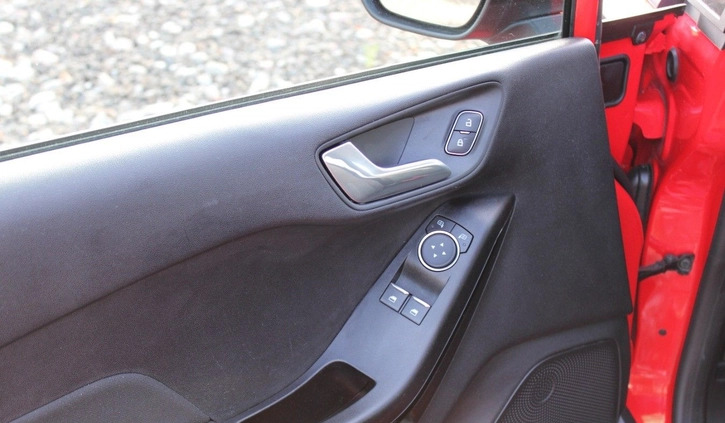 Ford Fiesta cena 34900 przebieg: 33250, rok produkcji 2019 z Kamień Pomorski małe 562